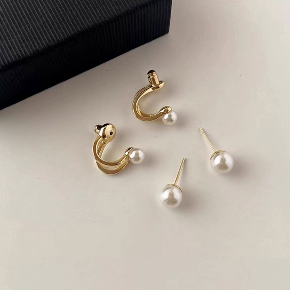 Unique pearl earrings 