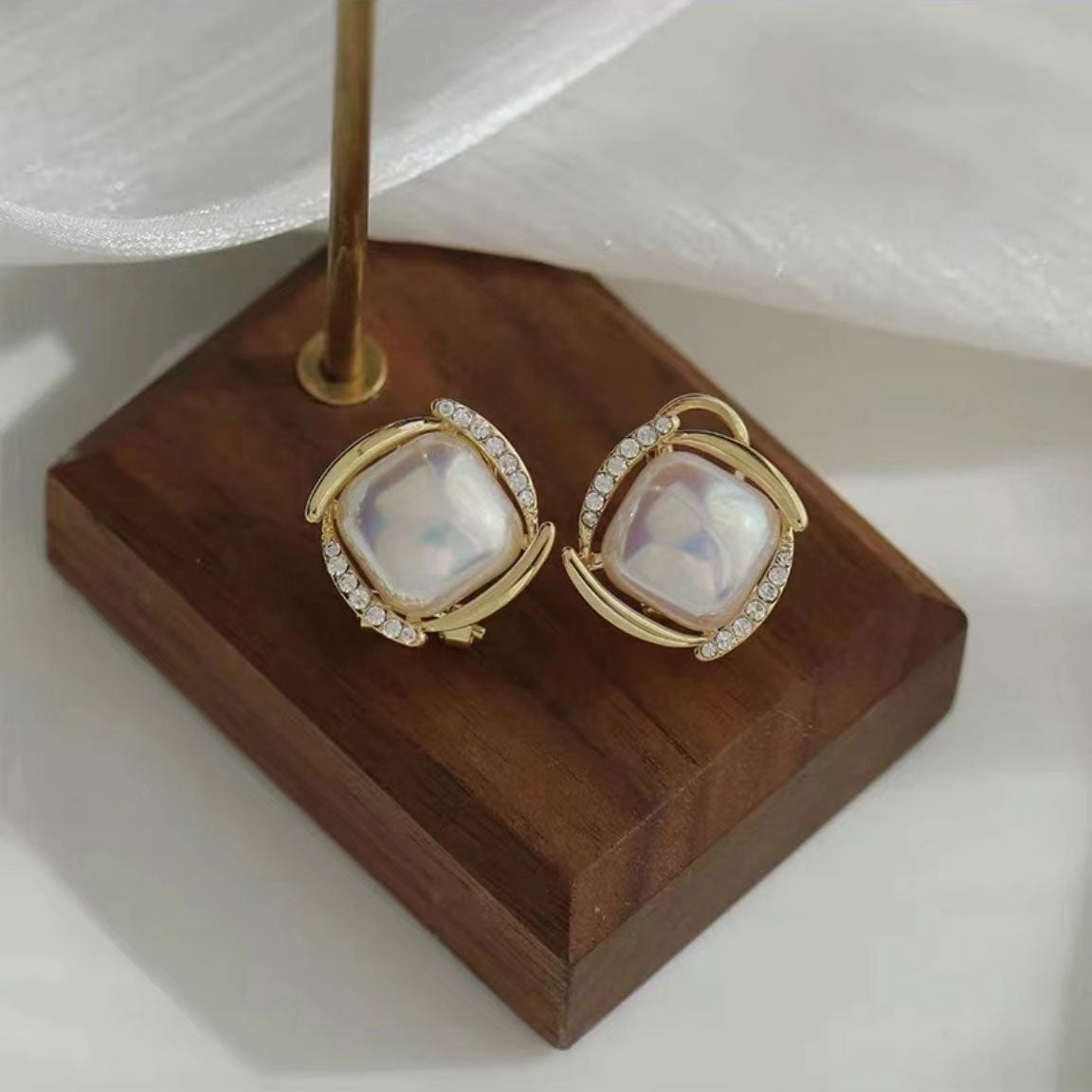 Advanced Mermaid Pearl Earrings 