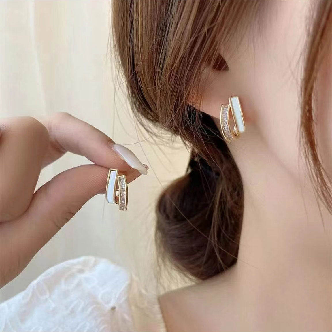 Stylish double layer wave earrings 