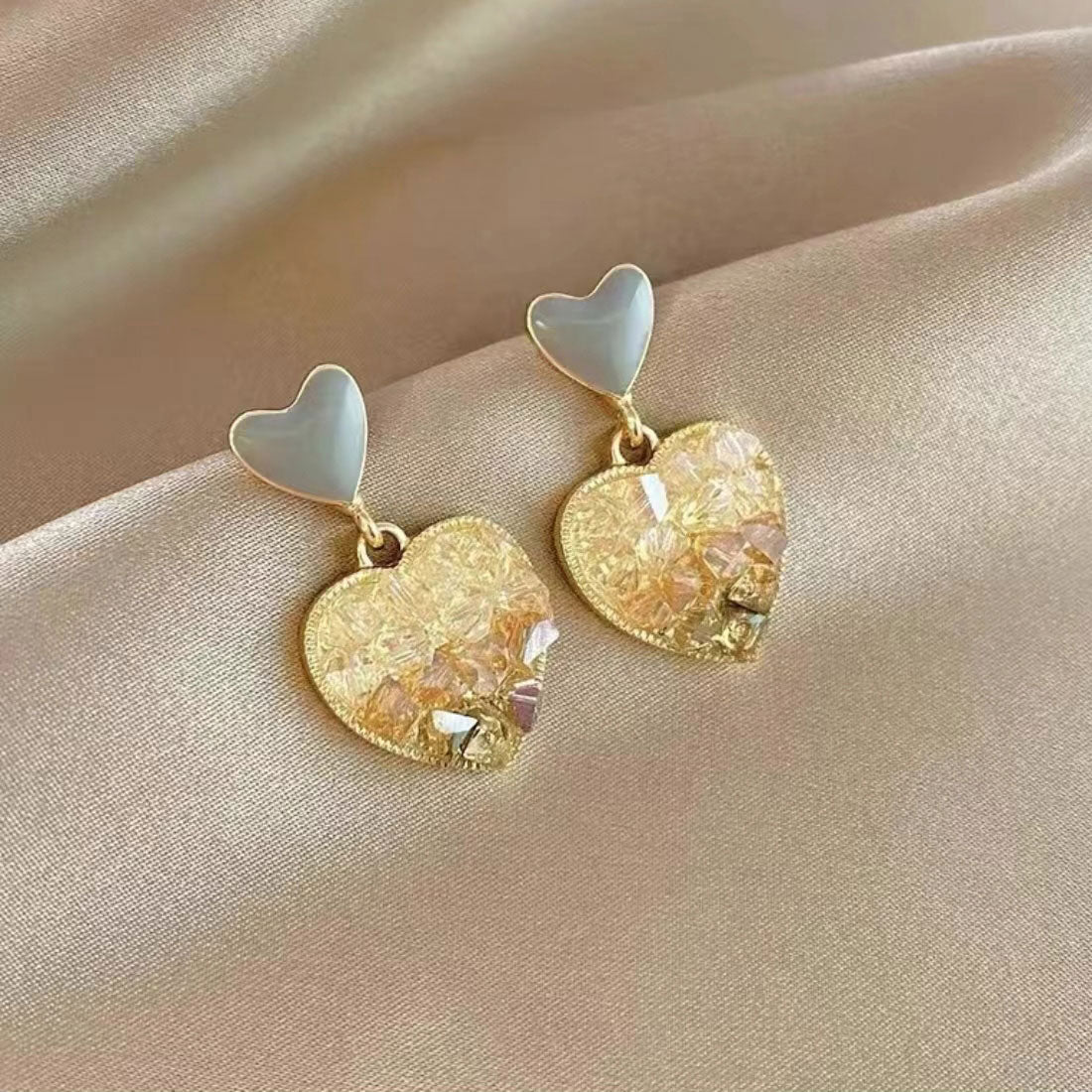 Korean style heart shaped crystal earrings 