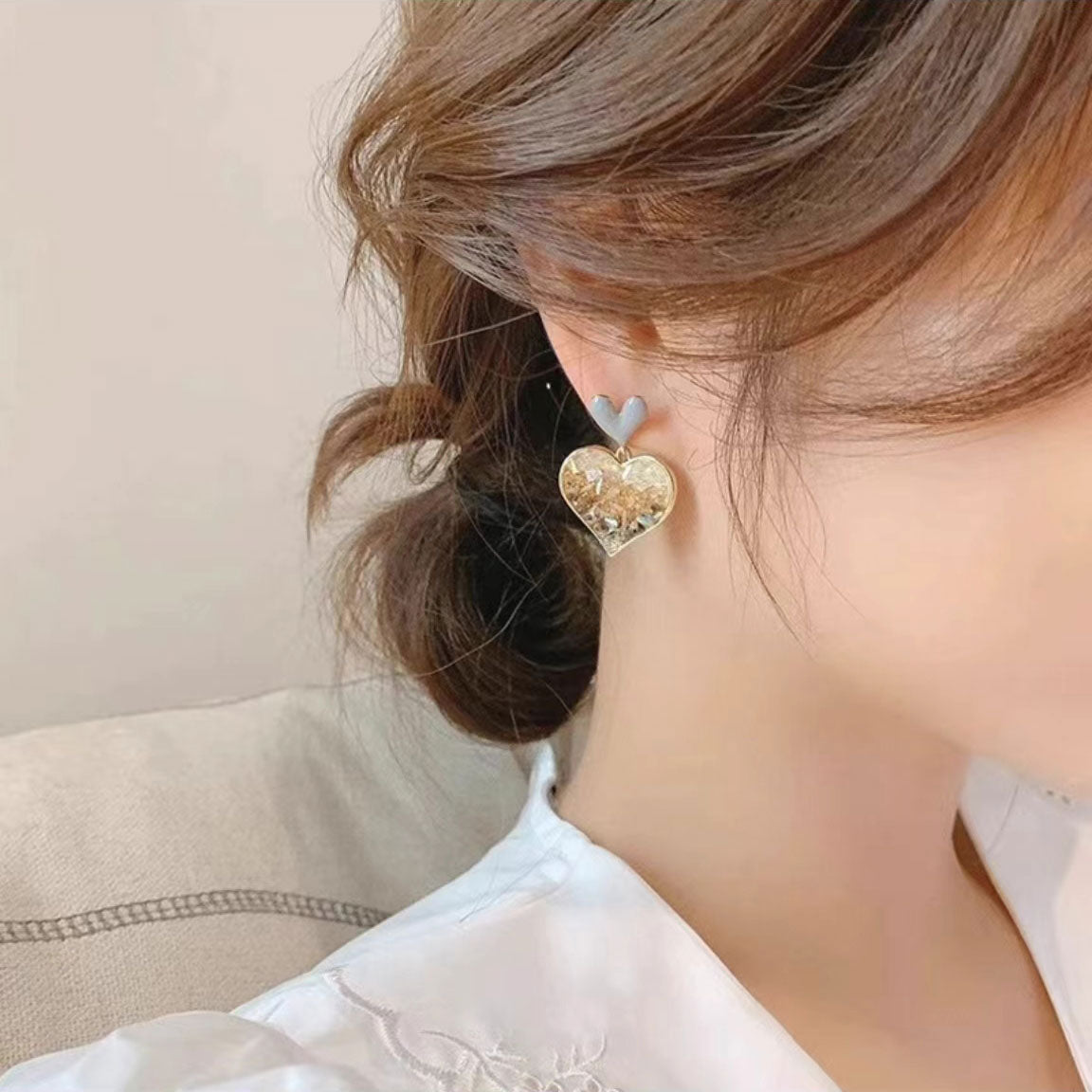 Korean style heart shaped crystal earrings 