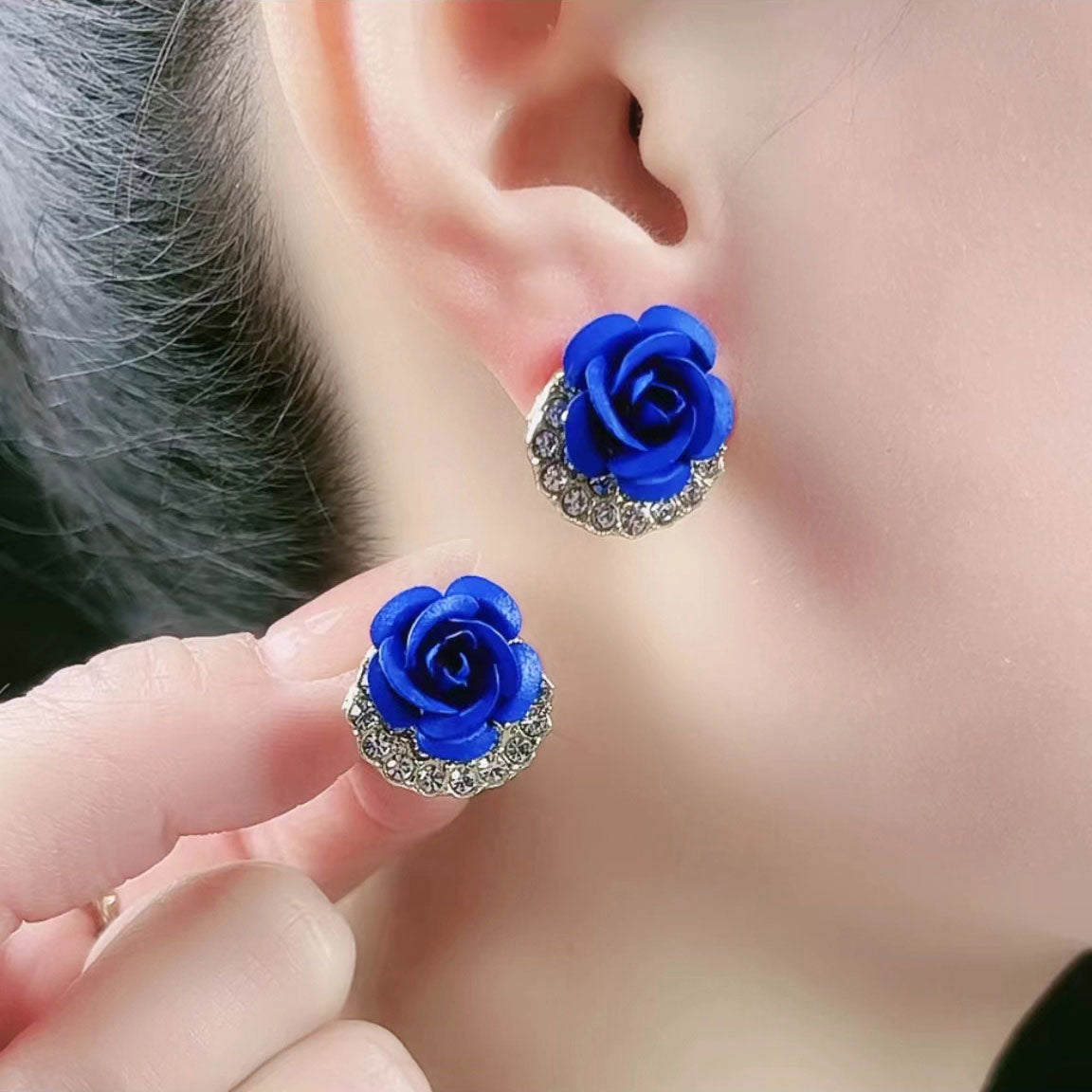 Beautiful rose earrings