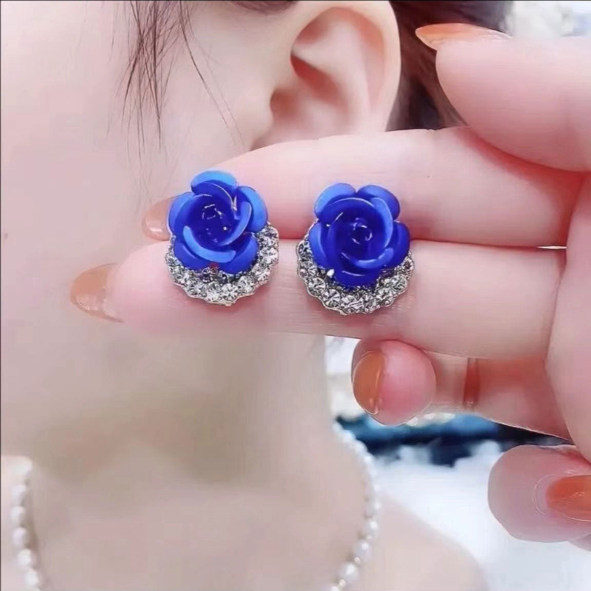 Beautiful rose earrings