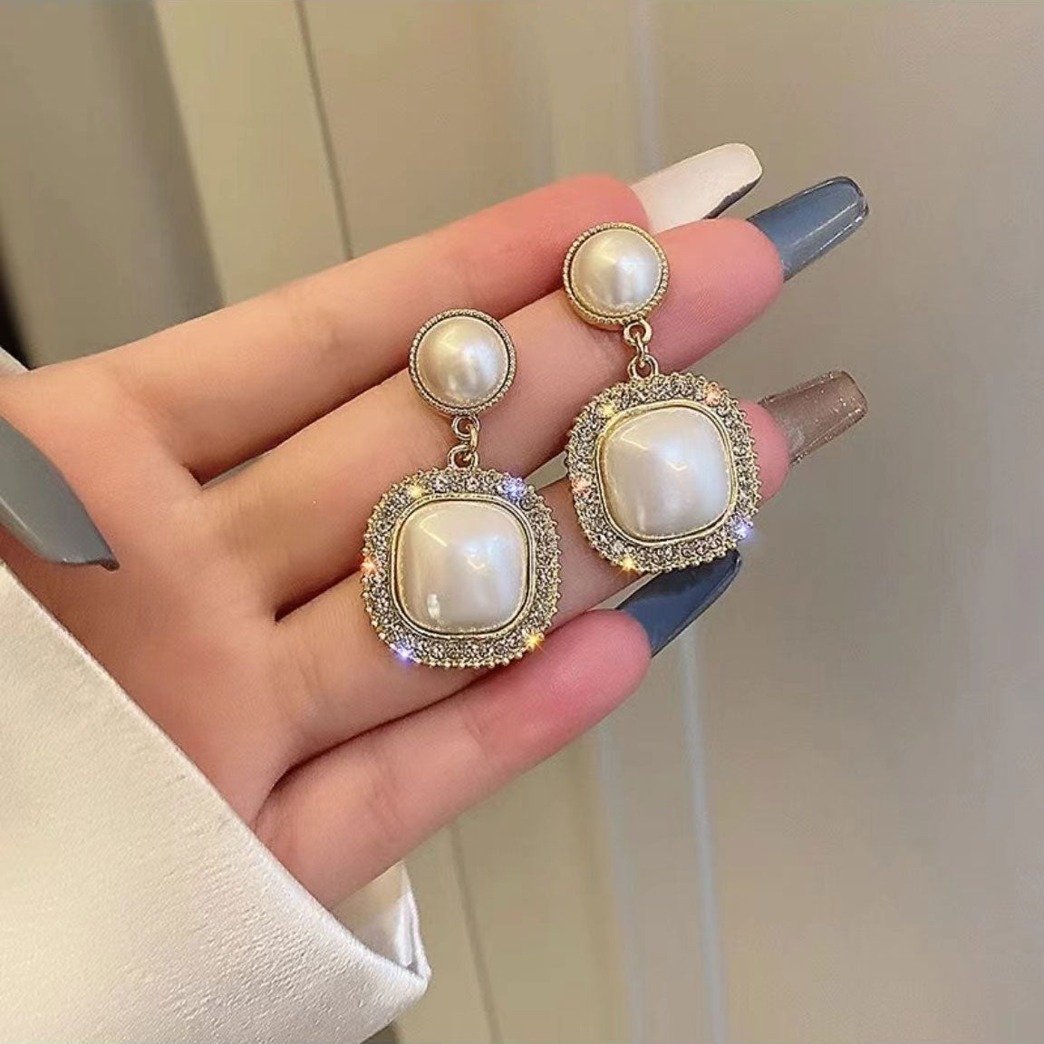 French style luxury pearl earrings