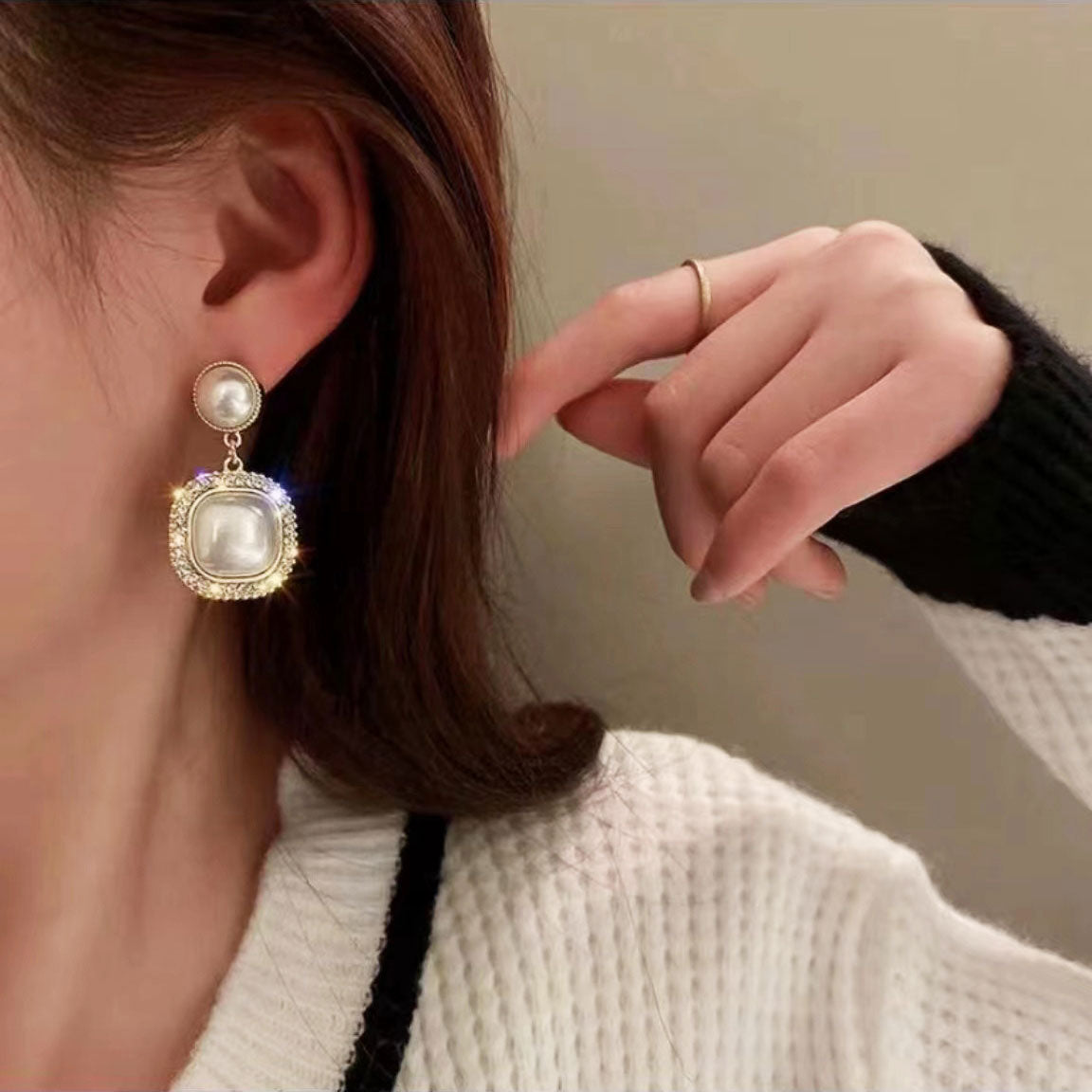 French style luxury pearl earrings