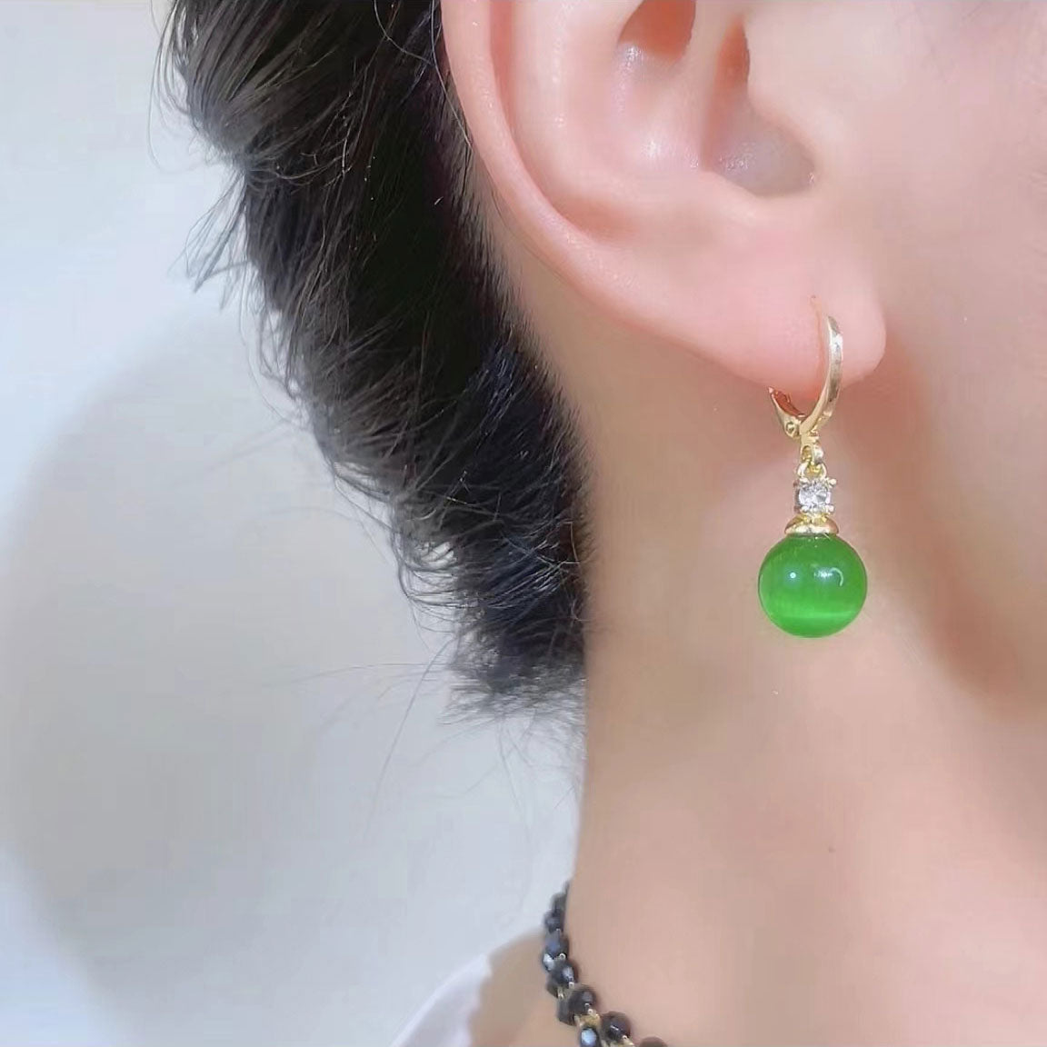 Cute Emerald Cat Eye Earrings 