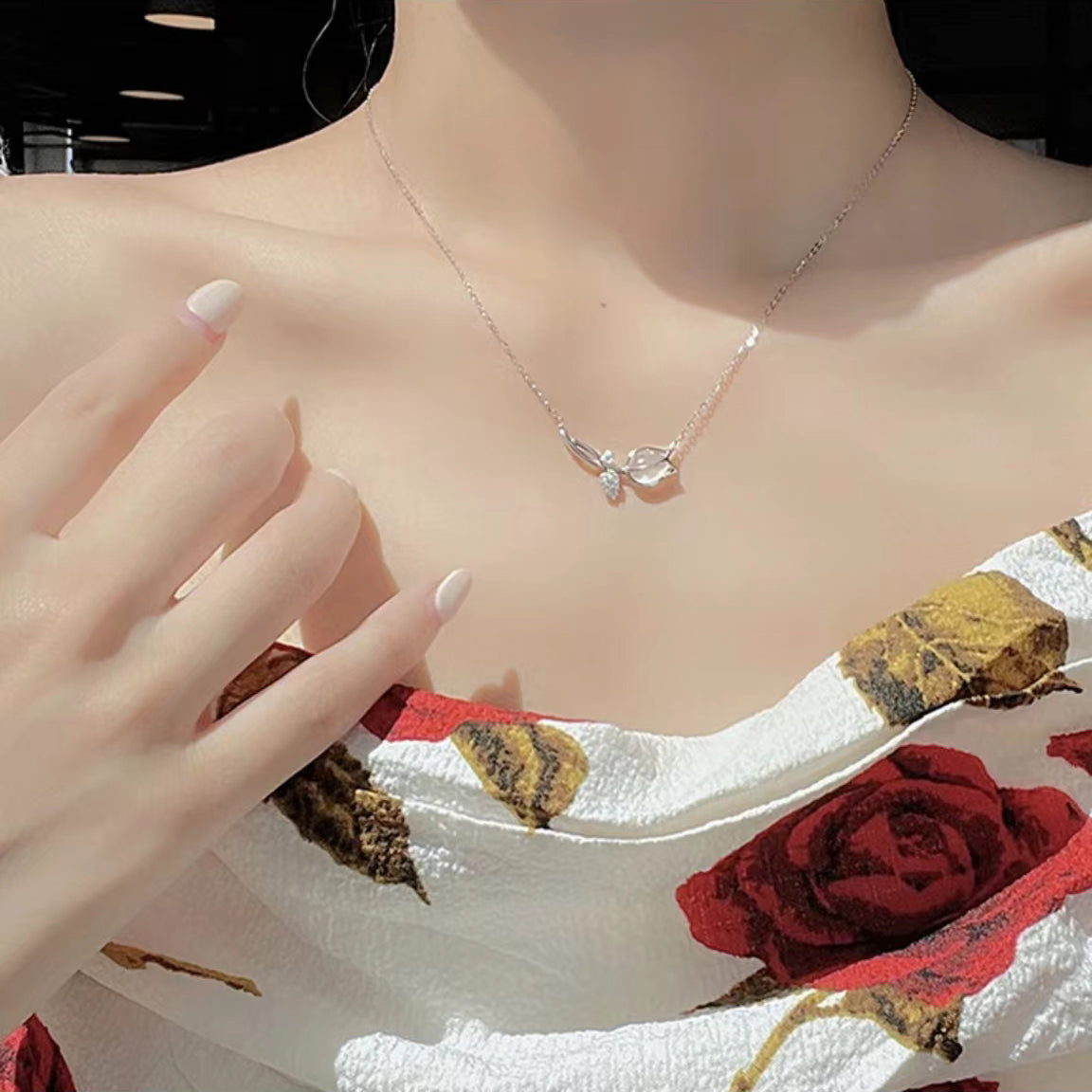 Trendy "Tulip" necklace