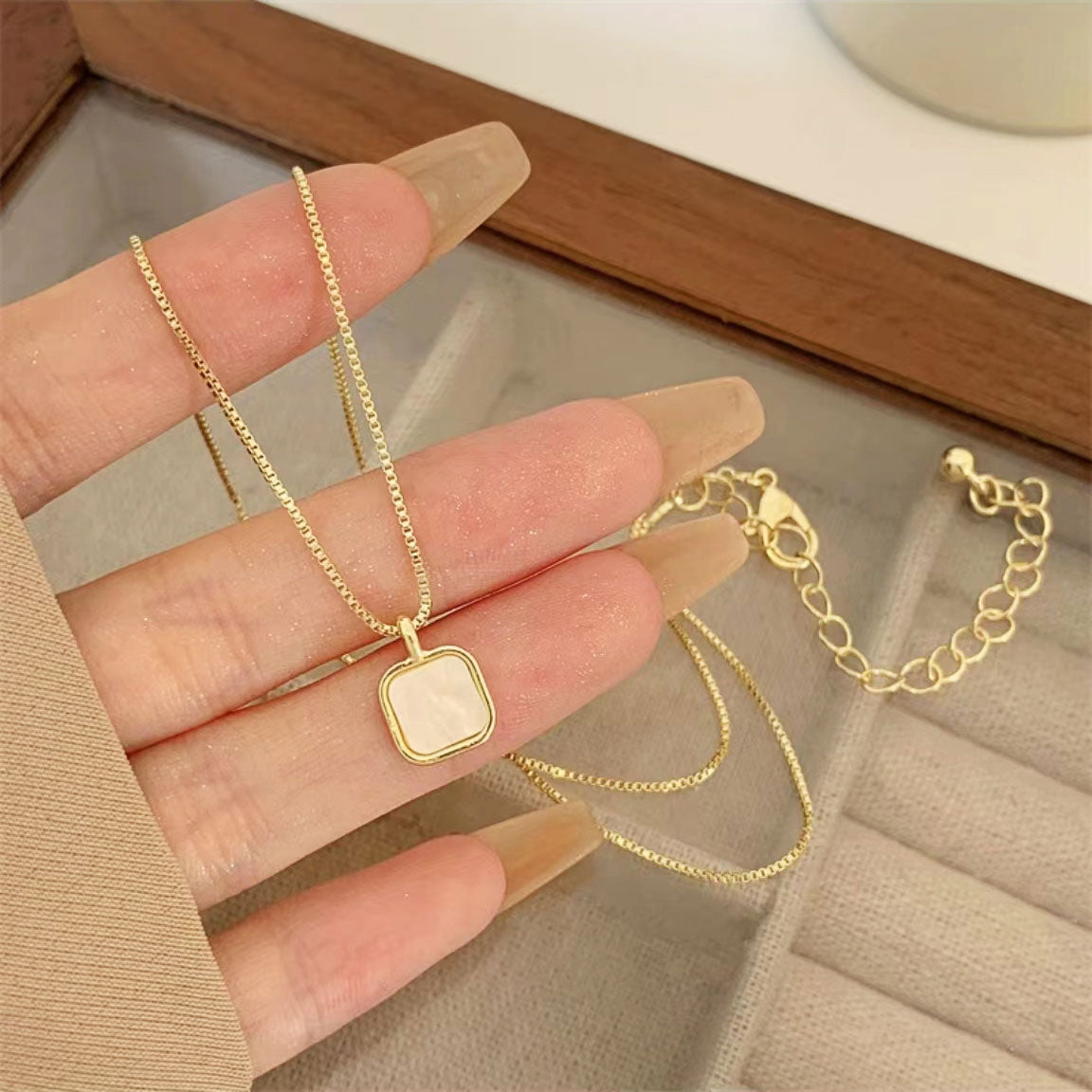 Simple square shell necklace