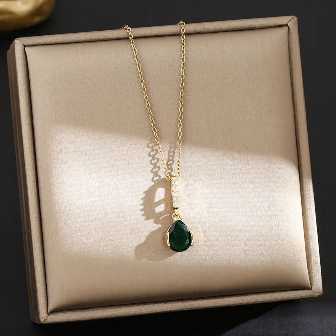 Amazing Emerald Drop Necklace