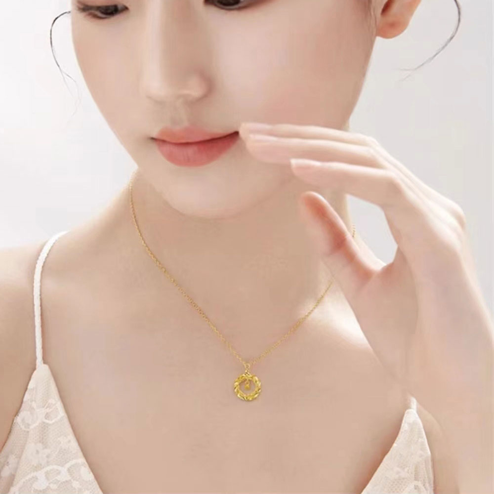 Special Gold "Bird's Nest" Necklace 