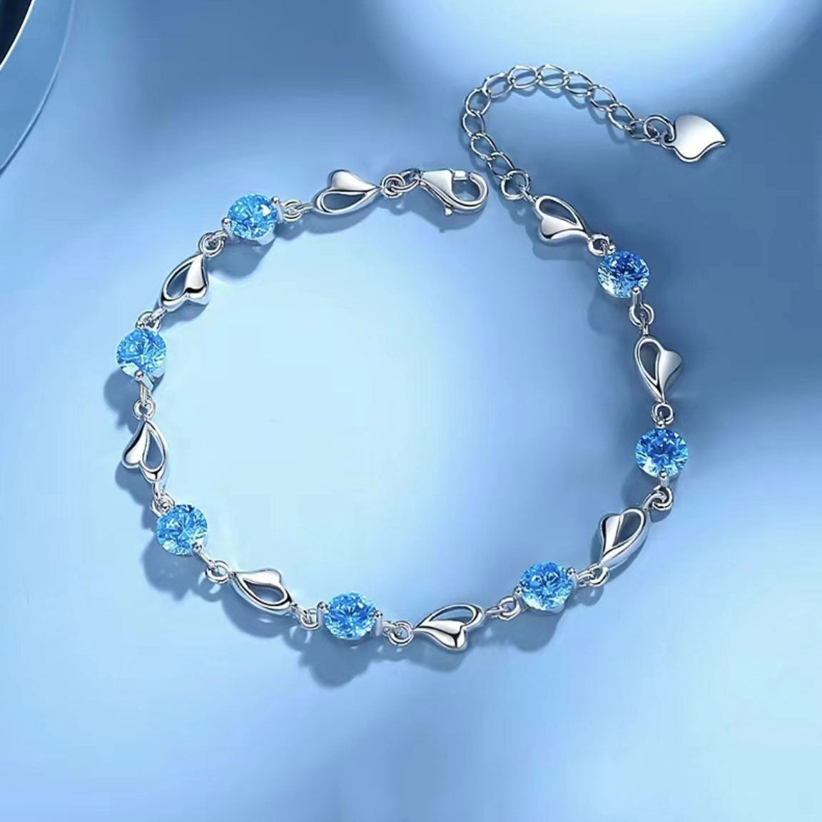 "Heart of the Ocean" Gemstone Bracelet 