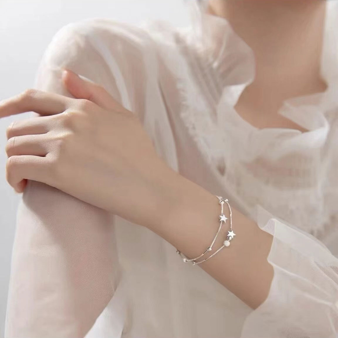 Double layer star bracelet