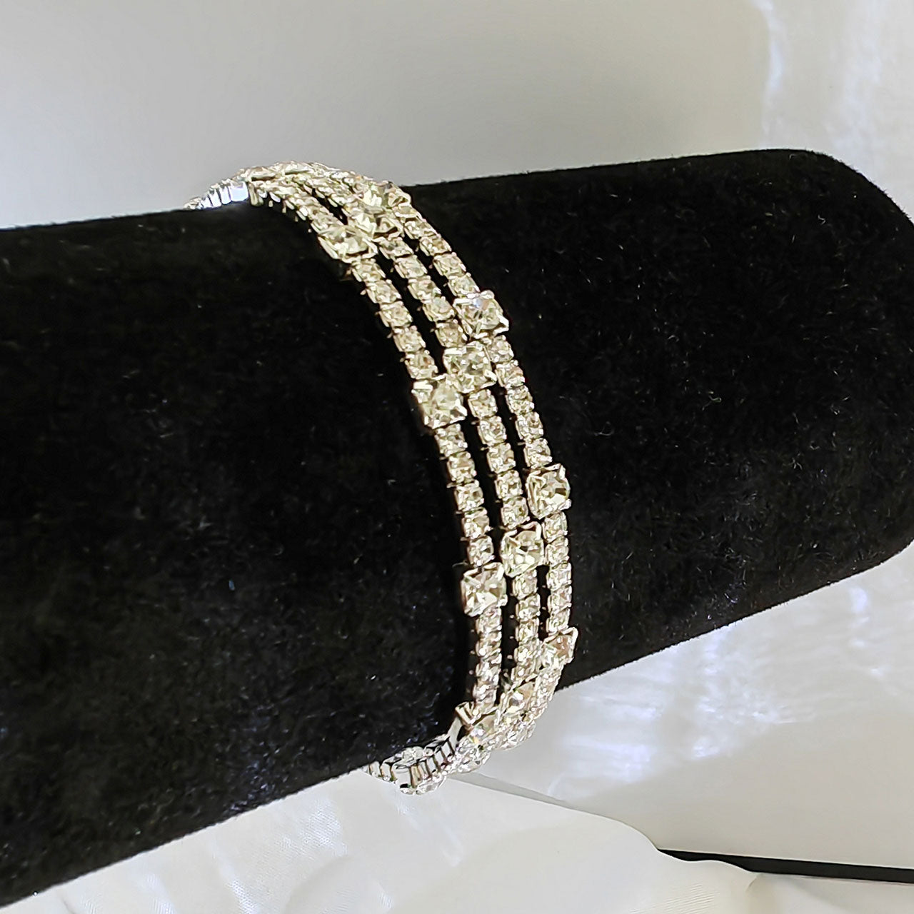 Flexible Diamond Bracelet 