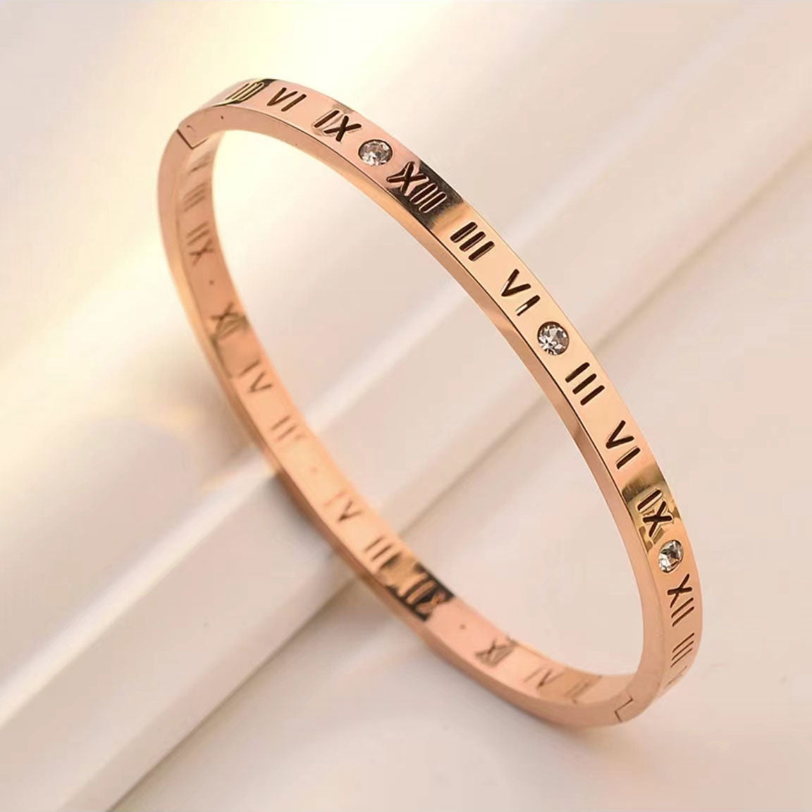 Hollow Roman numerals bracelet