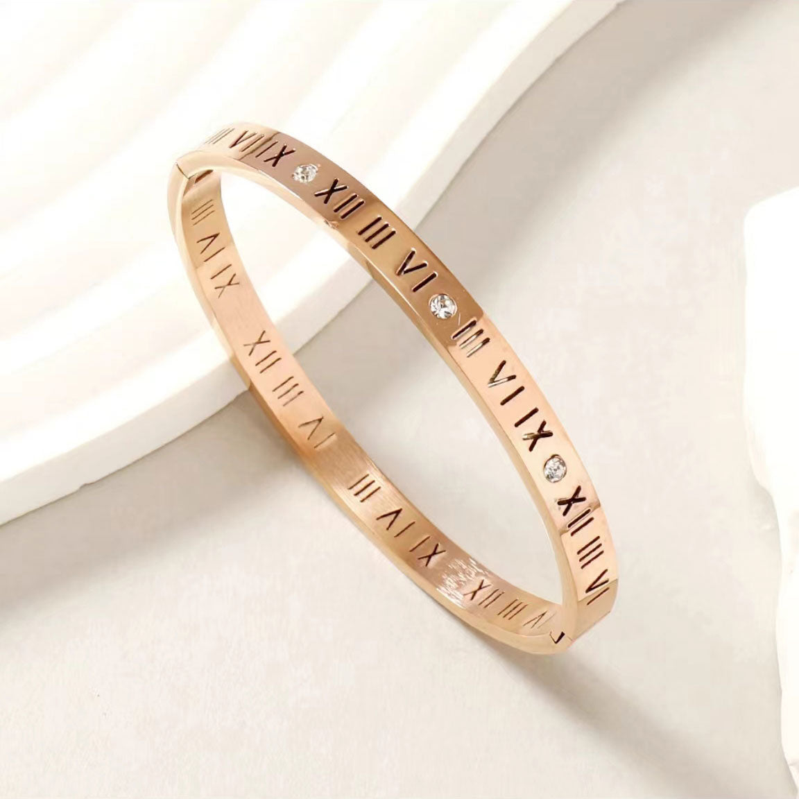 Hollow Roman numerals bracelet