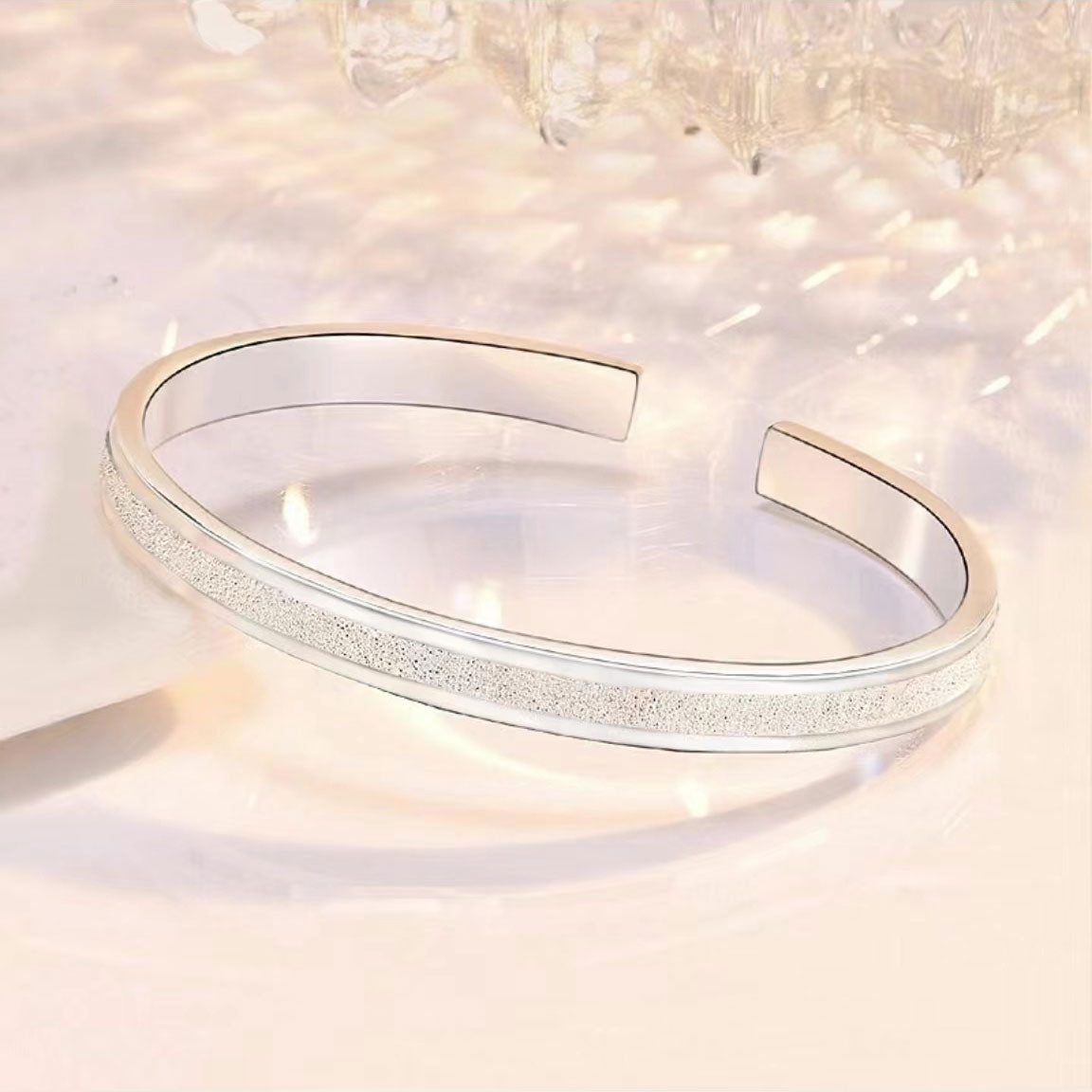 Luxury frosted silver bracelet 